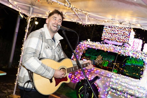 Local singer Mike Ritchie.