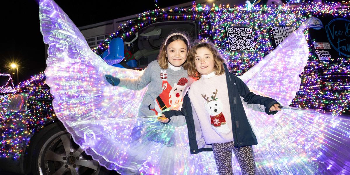 20251129 Bournville Christmas Light Switch On 9