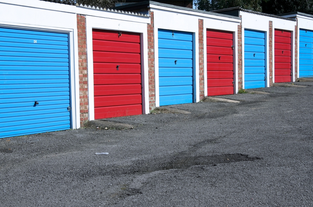 Rent A Garage (1)