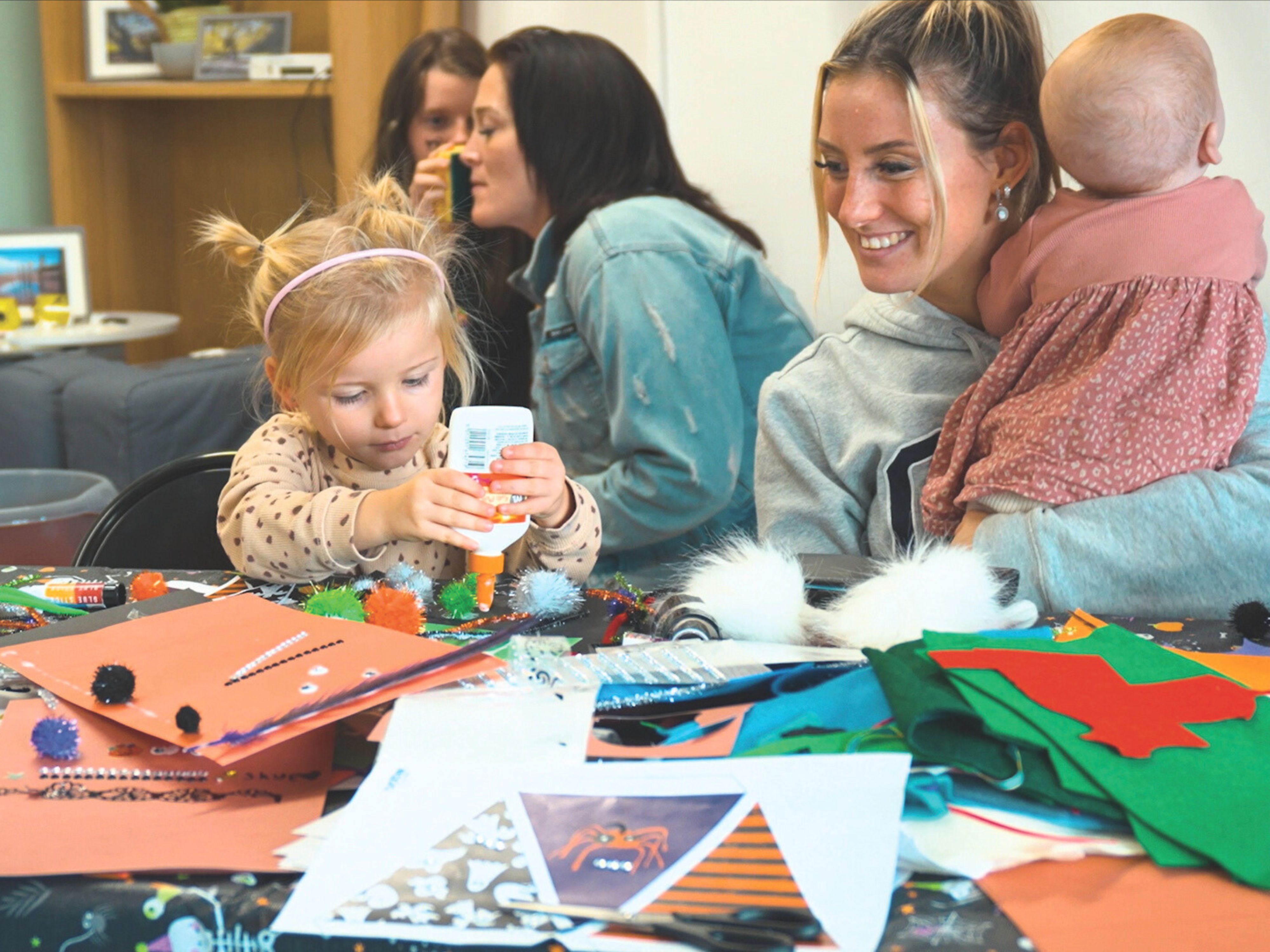 Alliance Homes Parent At Art Club